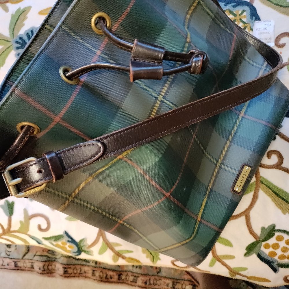 Vintage Ralph Lauren drawstring  bucket-bag  in classic plaid-embossed canvas